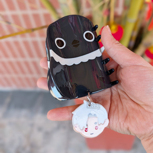 Grumpy Crow and Sylus - Dangle Hairclaw