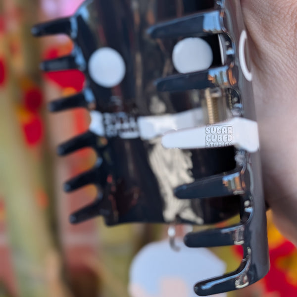 Grumpy Crow and Sylus - Dangle Hairclaw