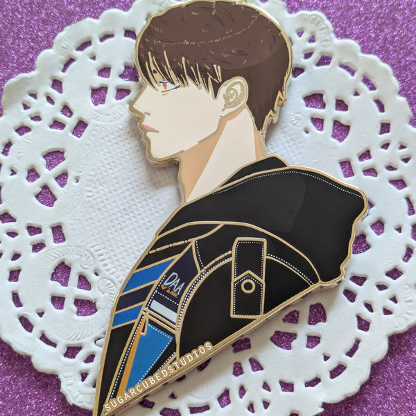 Caleb 夏以晝 - Oversized Enamel Pin