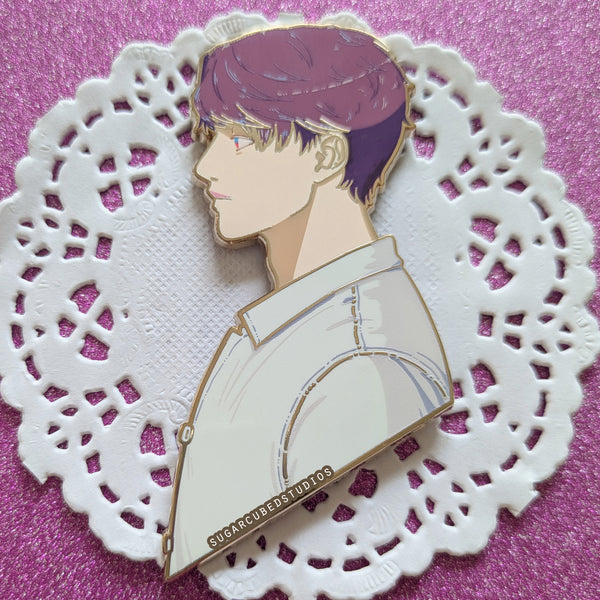 Rafayel 祁煜 - Oversized Enamel Pin