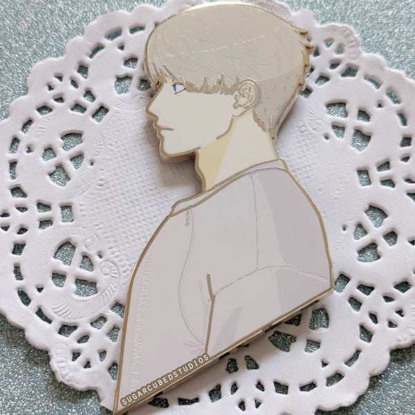Xavier 沈星回 - Oversized Enamel Pin