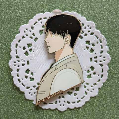 Zayne 黎深 - Oversized Enamel Pin