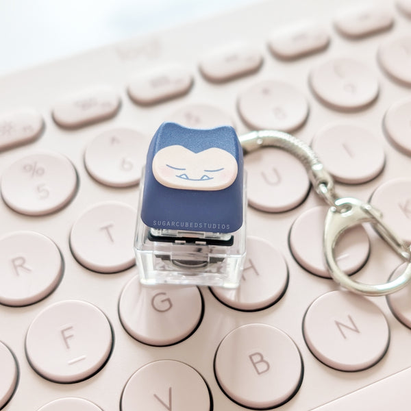 #143 Sleepy Giant - Fidget Keycap Keychain