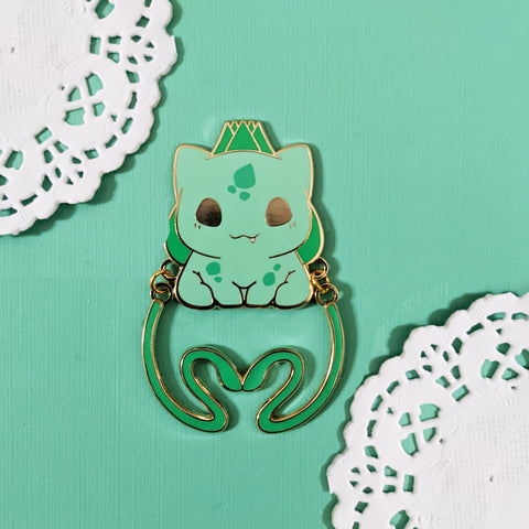 Amazon.com: Cute Enamel Pins for Backpacks, Kawaii Anime Fish Fox Rabbit  Bee Cartoon Pins for Kids, Lapel Pin Set Badges for DIY Clothing Bags  Jackets Jewelry Accessory Decoration Gift (4 Pieces Cat